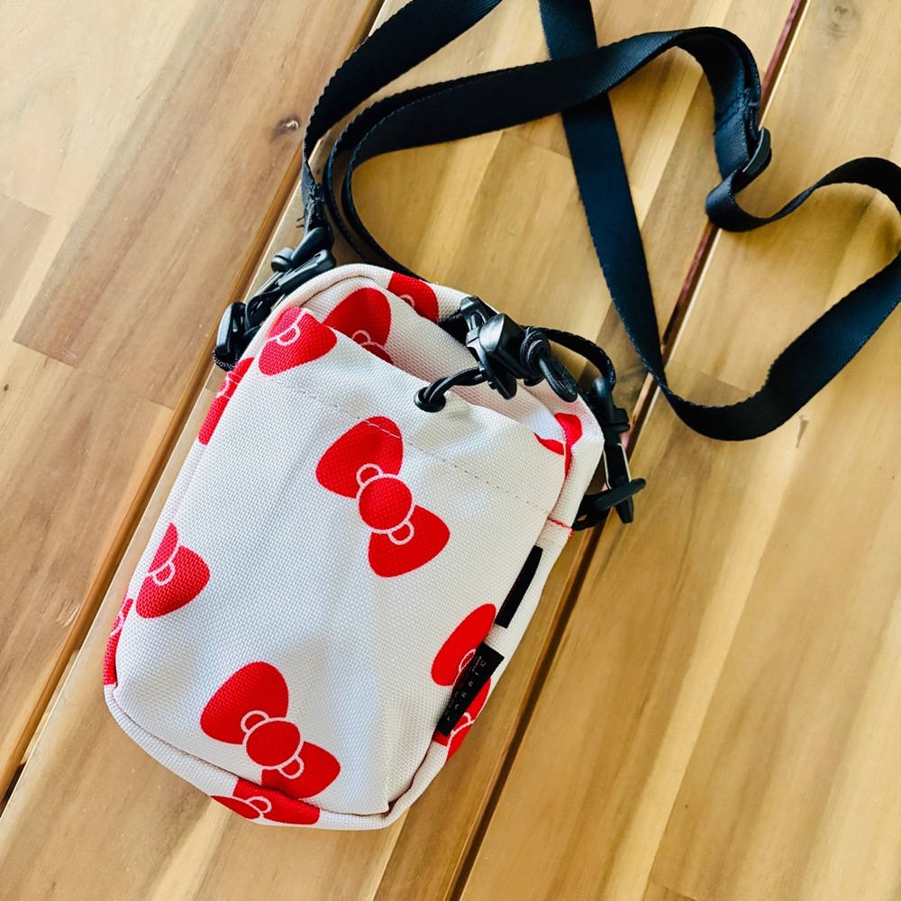 sanrio hello kitty x converse collab - crossbody nylon pouch